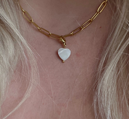 Breloque « perle de coeur »